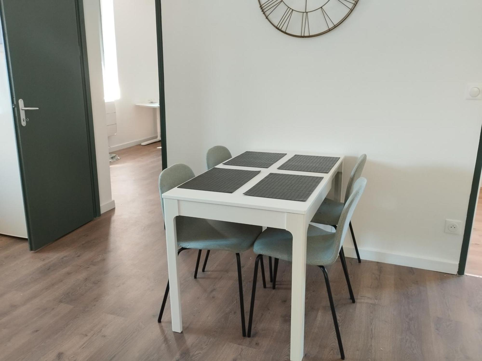 Residence Beaudelot Saint-Saulve Ngoại thất bức ảnh